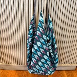 Tylie Malibu Teal and Burgundy Hobo Bag